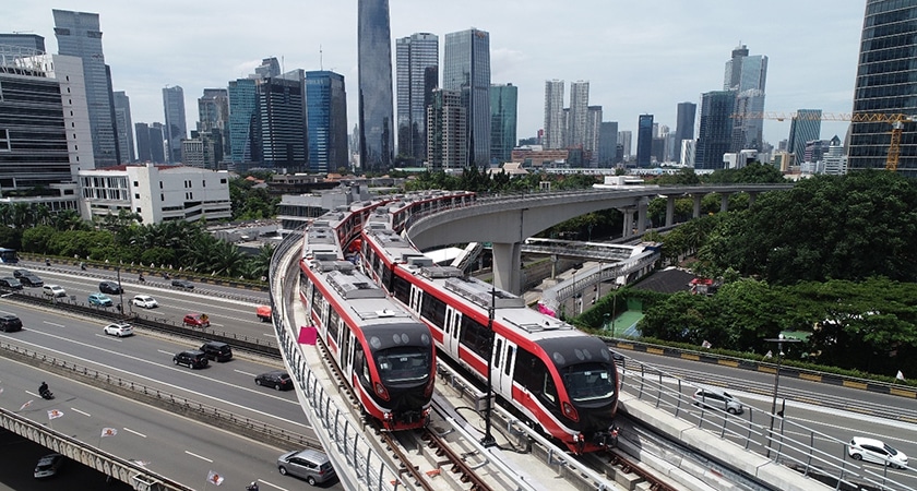 El Metro Ligero de Jabodebek da servicio al área metropolitana de Yakarta. Foto: Kereta Api Kita@keretaapikita