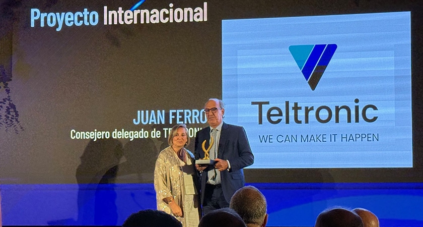 The company's CEO, Juan Ferro, accepted the award.