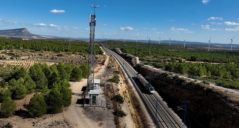 Se dotó de cobertura 5G un tramo de la línea de alta velocidad Madrid Alicante